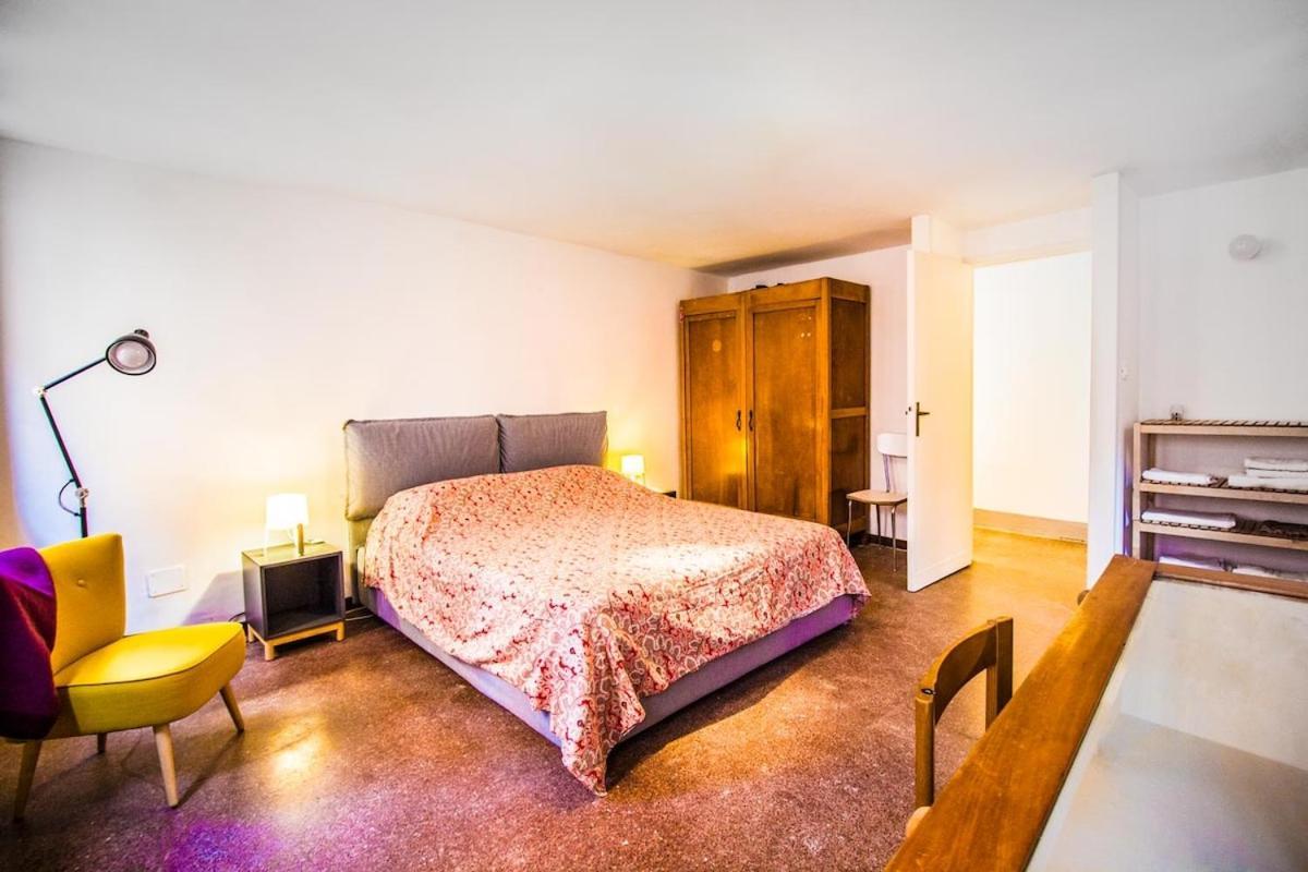Apartment La Casa Ai Frari - Su Tre Livelli - Centro